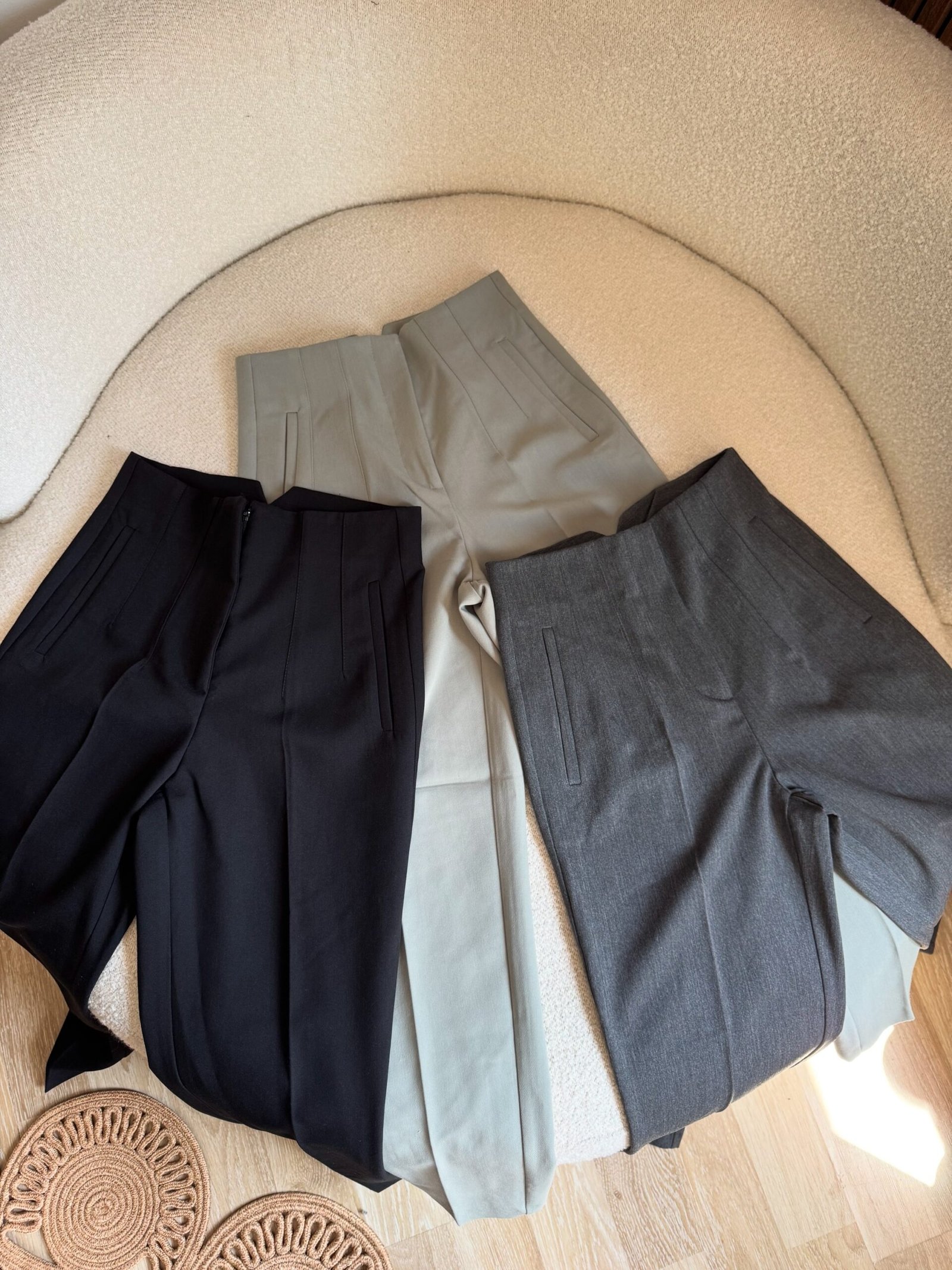 Yüksek Bel Pensli Havuç Kesim Kumaş Pantolon - Görsel 2