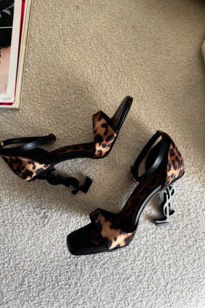 Leopar Desenli Özel Tasarım Logo Topuklu