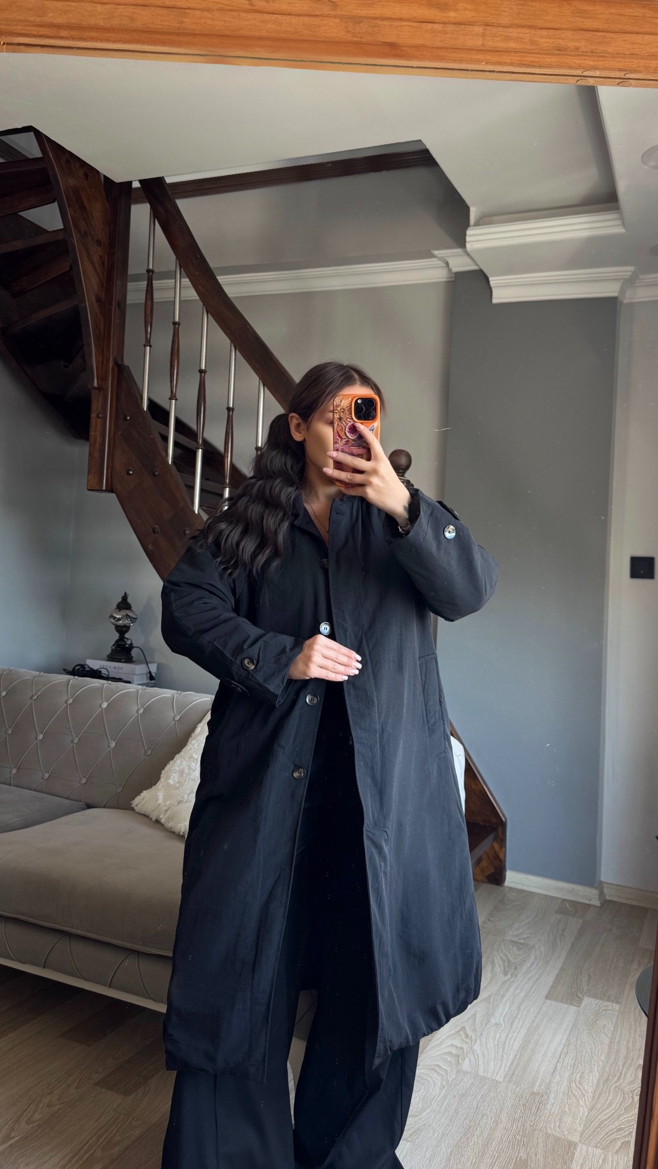 Uzun Düğmeli Gömlek Yaka Mont - Siyah