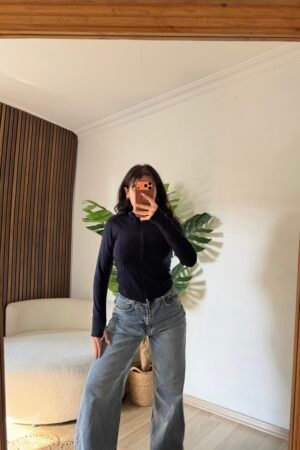 Tam Fermuarlı Parmak Geçirmeli Spor Ceket