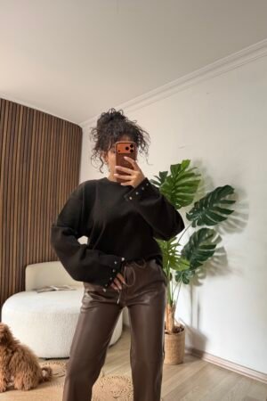 Kol Detaylı Işıltılı Taş İşlemeli Triko Bluz