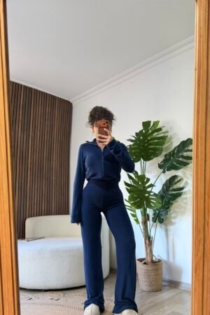 Fermuarlı Dik Yaka Triko Hırka ve Pantolon Takım