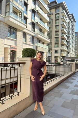 Süet Vatkalı Kuşaklı Yırtmaçlı Kalem Elbise