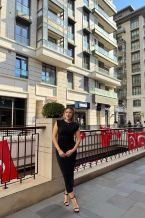 Taşlı Vatkalı Uzun Siyah Abiye Elbise