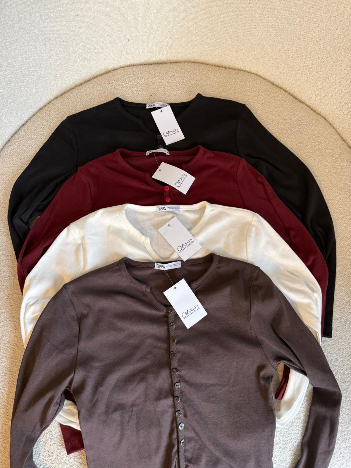 Önü Düğmeli Fitilli Basic Bluz - Görsel 3