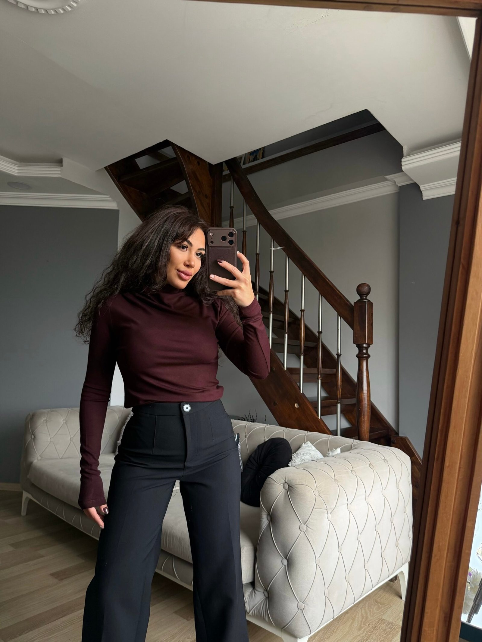 Tam Balıkçı Yaka Parmak Geçirmeli Body