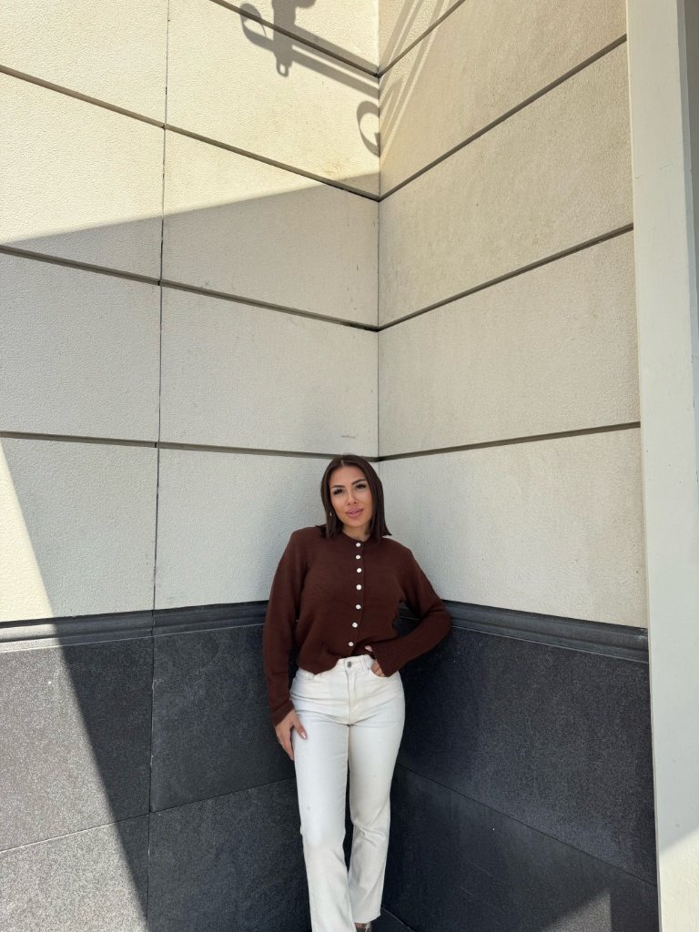 İnci Düğmeli Bisiklet Yaka Triko Hırka - Kahve