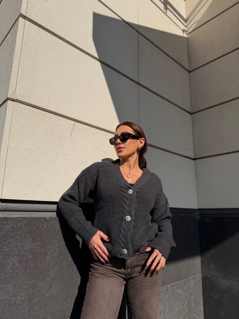 Taş Düğmeli V Yaka Triko Hırka - Antrasit