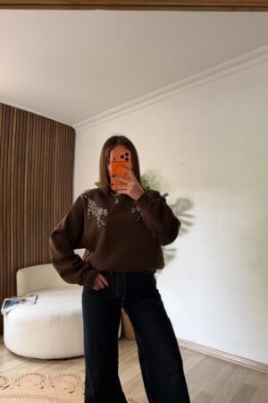 Omuzları Taş İşlemeli Sweatshirt - Kahve