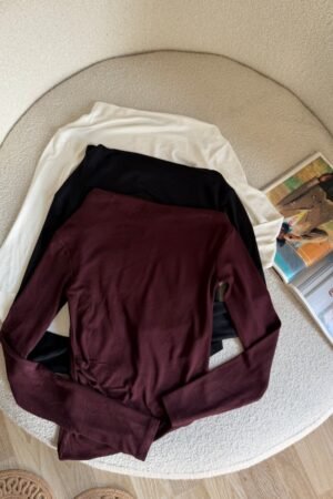 Yandan Büzgülü Balıkçı Yaka Fit Bluz