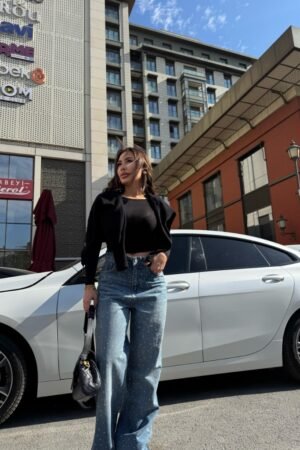 Yüksek Bel Taş İşlemeli Bol Paça Jean