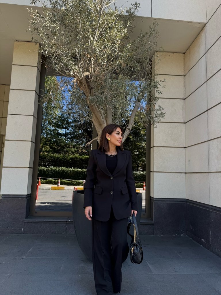 Klasik Vatkalı Siyah Blazer Ceket