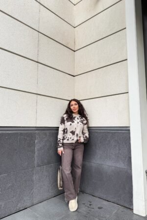 Kahve tonlarında desenli triko hırka