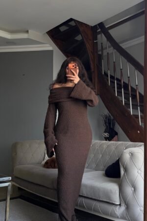 Triko Madonna Yaka Uzun Elbise