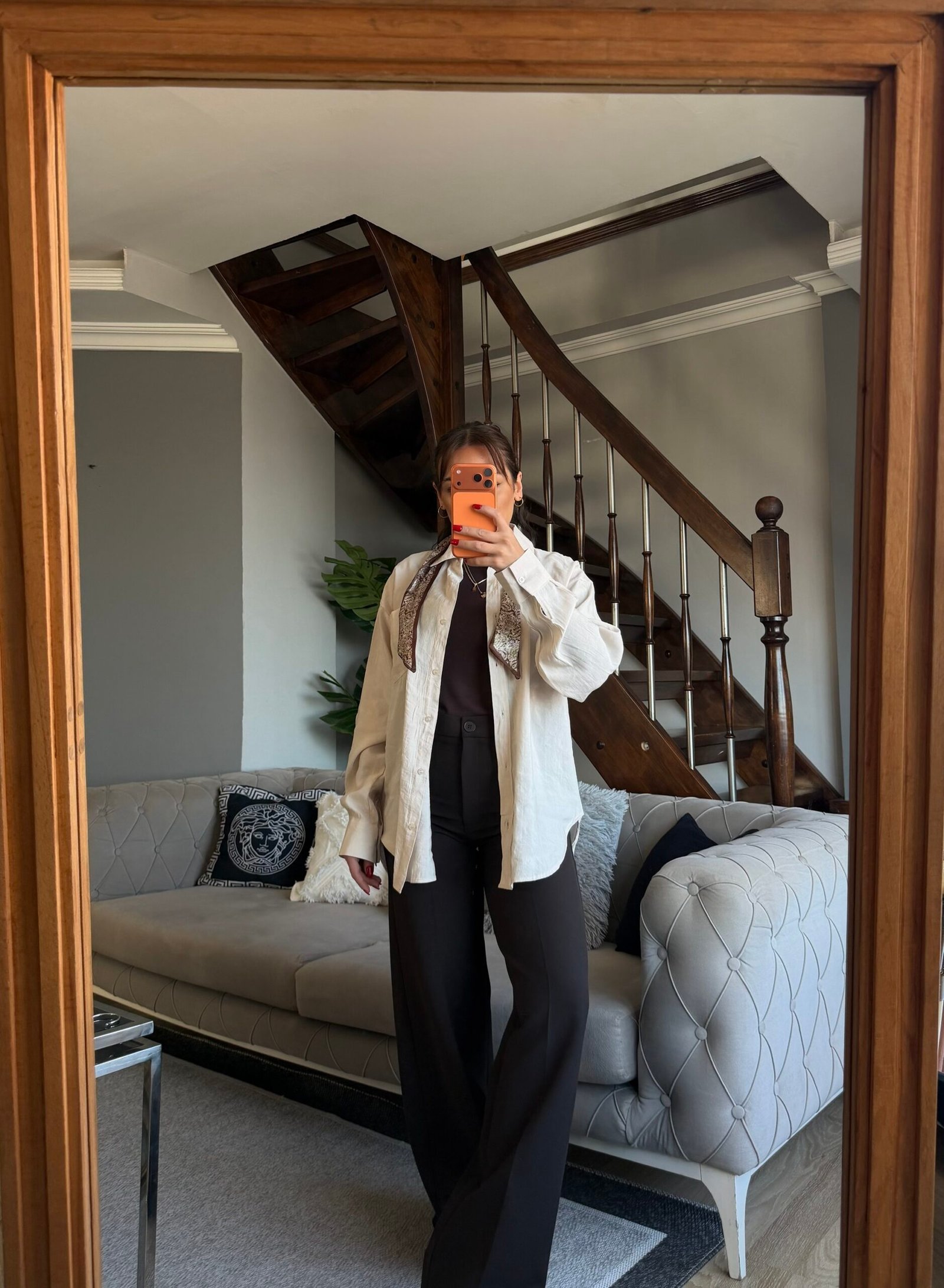 Fularlı Gömlek - Görsel 2