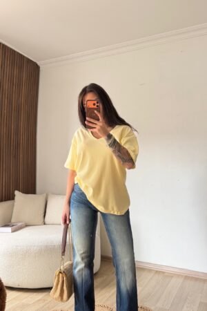 V Yaka Penye Tişört