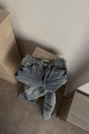 Orta Bel Yıkamalı Jean