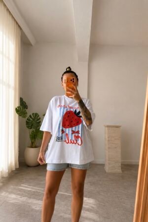 Çilek Baskılı Oversize Tişört